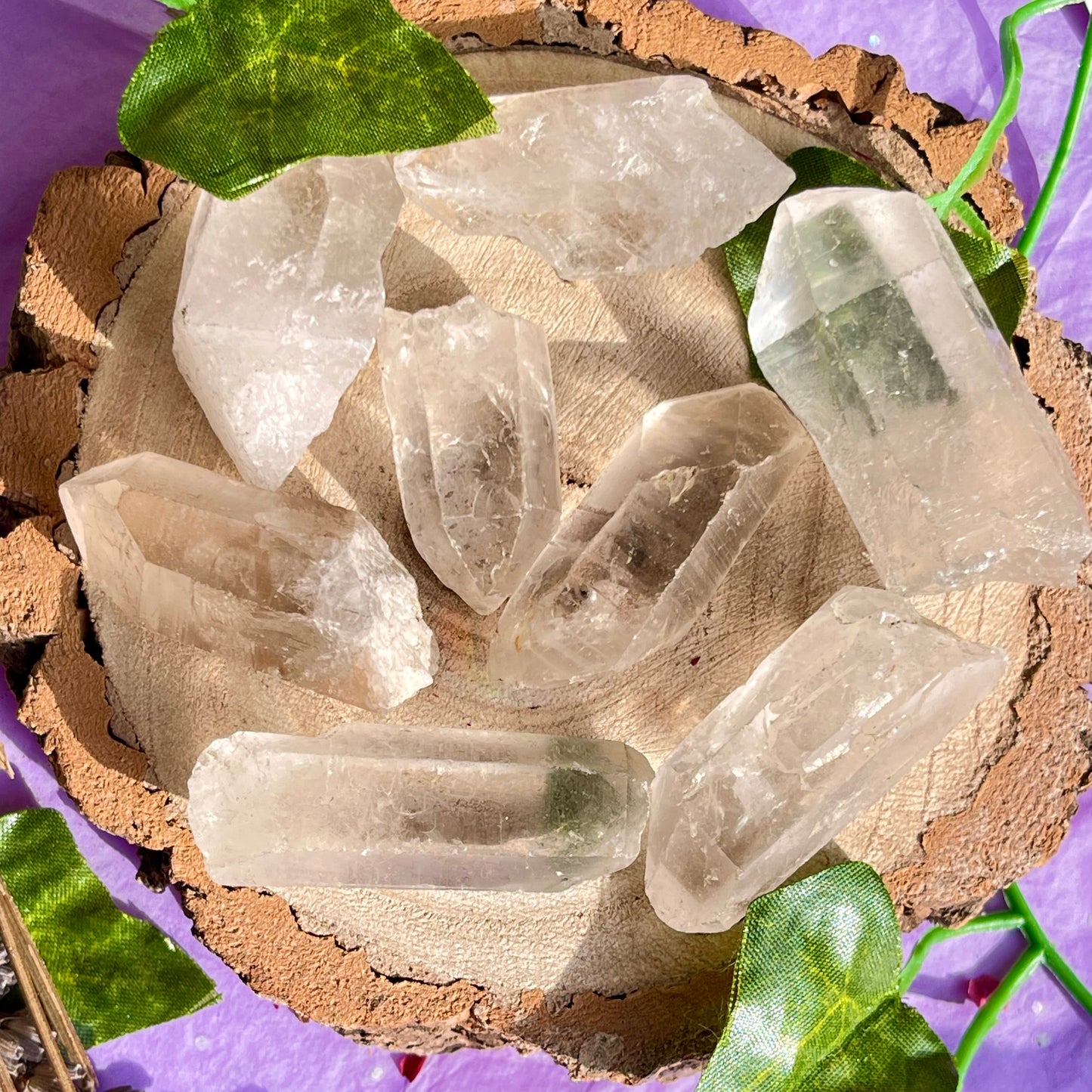 raw clear quartz points (s)